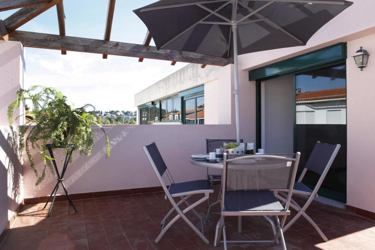 Wondrous Terrace Apartment In Cascais Center Exterior photo