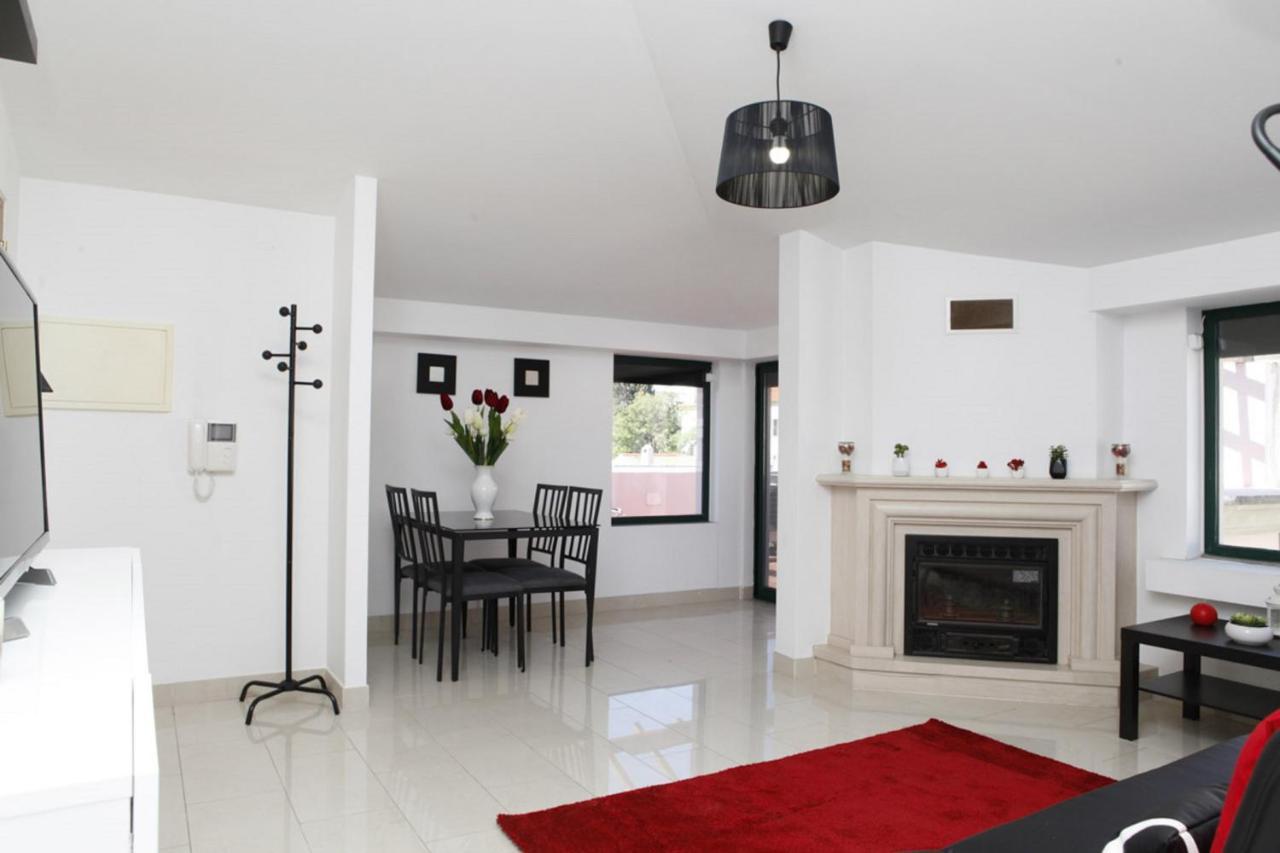 Wondrous Terrace Apartment In Cascais Center Exterior photo